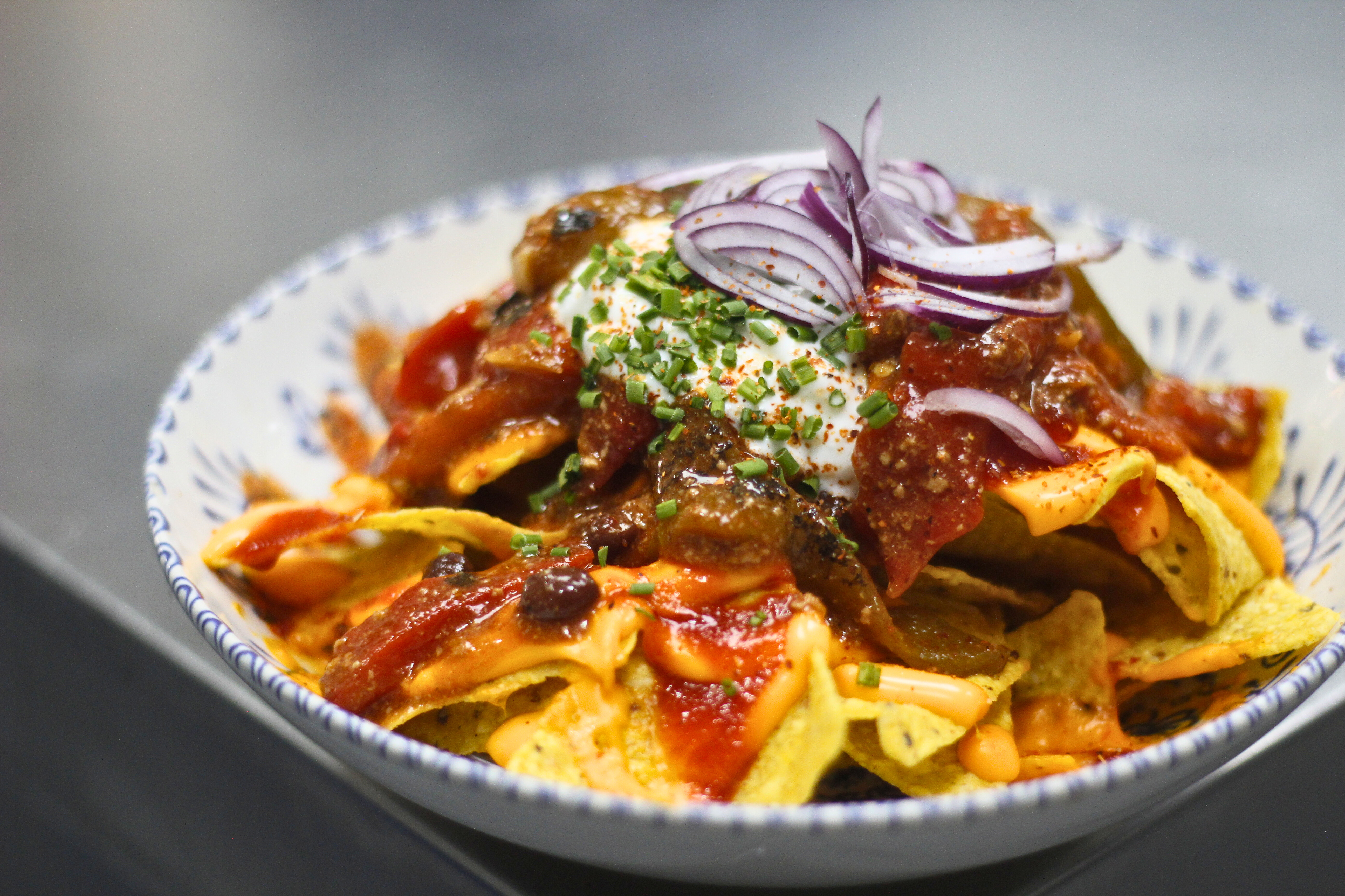 Nachos con Chili de Atún de Almadraba